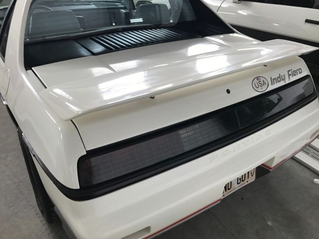 1984 Pontiac Fiero very nice - photo 5