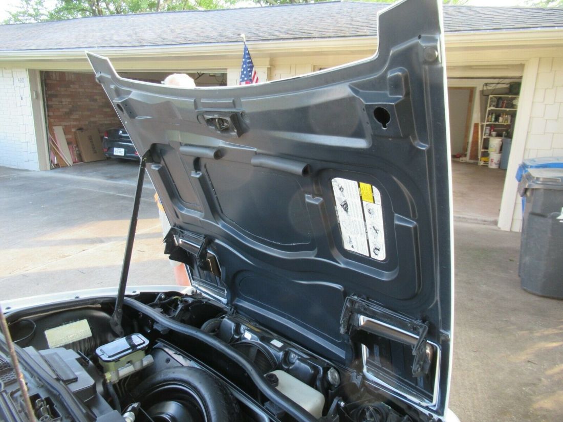 1984 Pontiac Fiero Pace Car - photo 10
