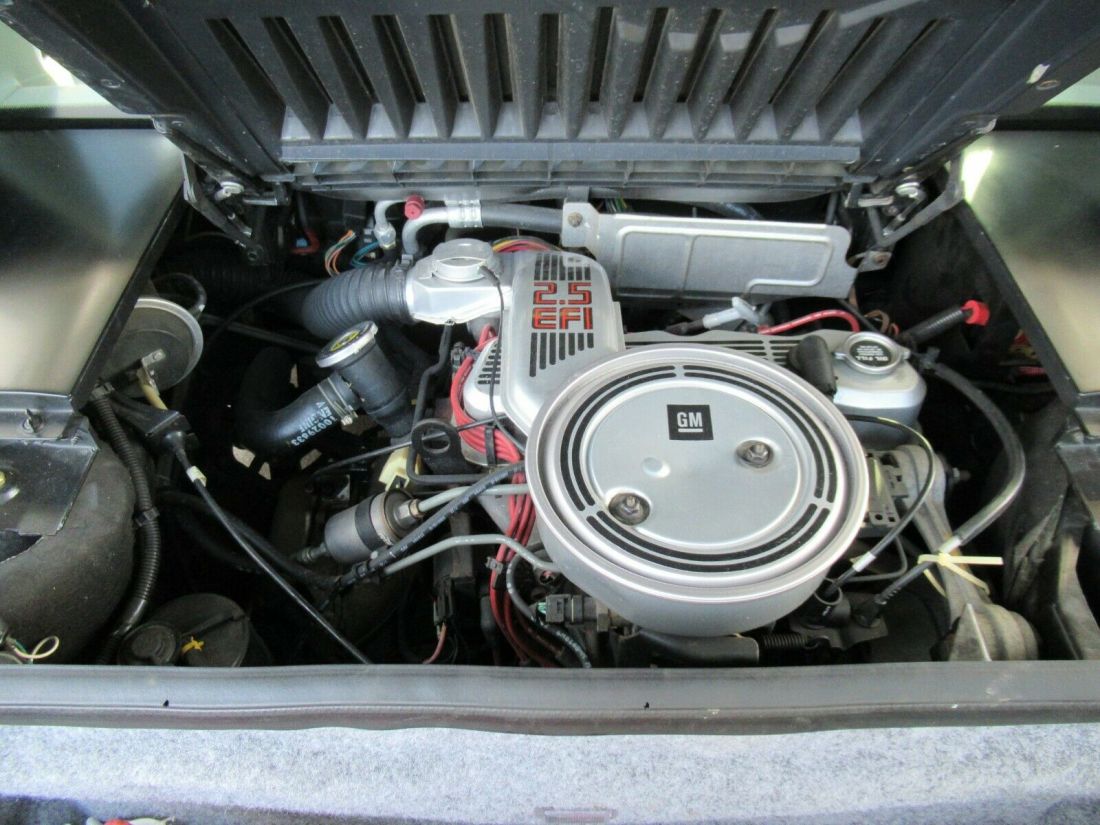 1984 Pontiac Fiero Pace Car - photo 11