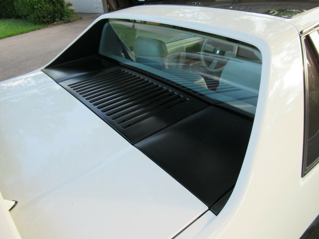 1984 Pontiac Fiero Pace Car - photo 4