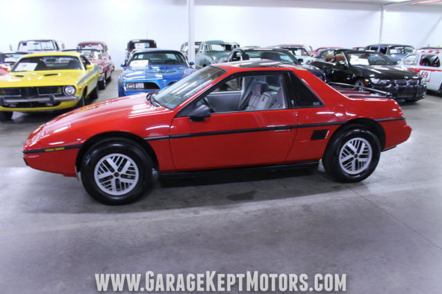 1984 Pontiac Fiero -- - photo 4