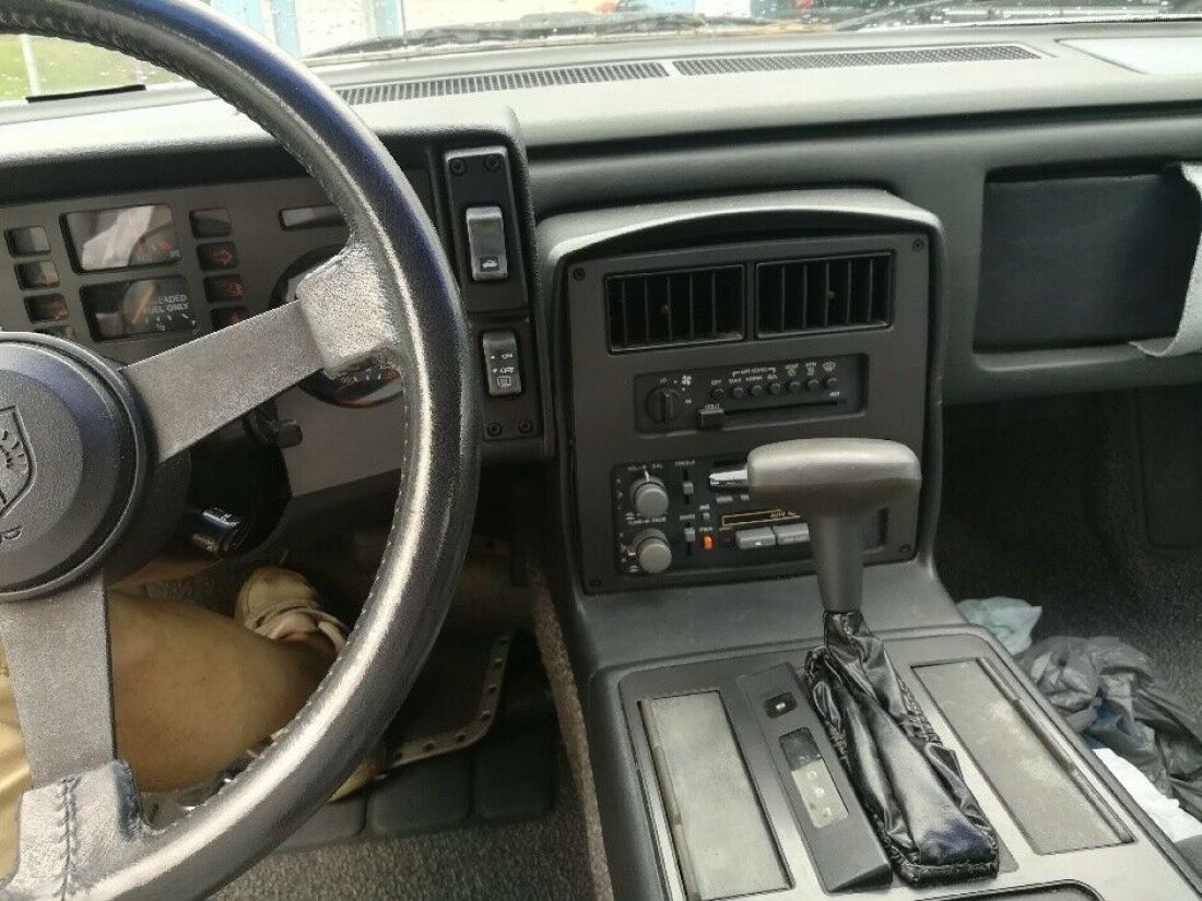 1984 Pontiac Fiero - photo 6