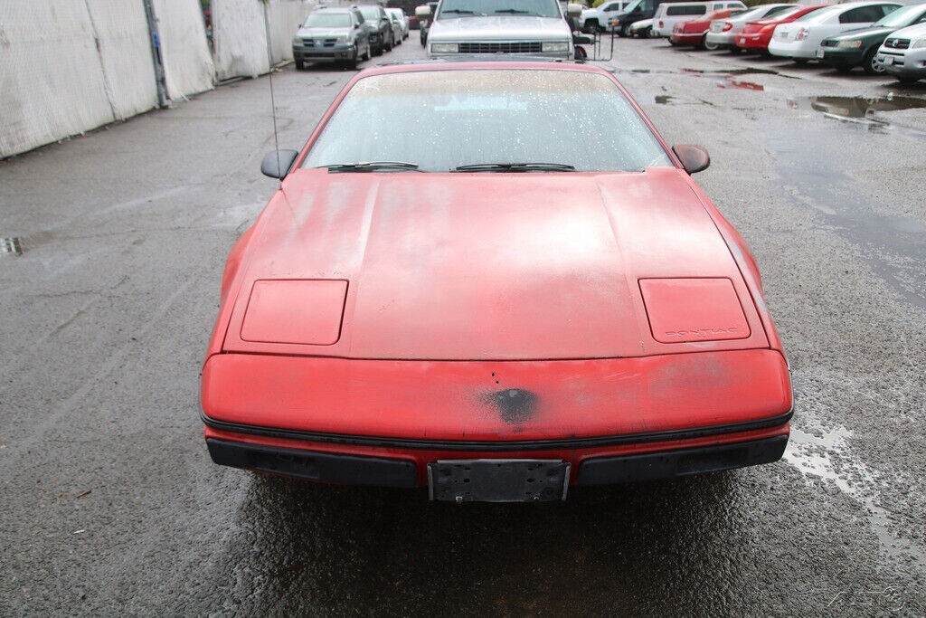 1984 Pontiac Fiero SE - photo 9