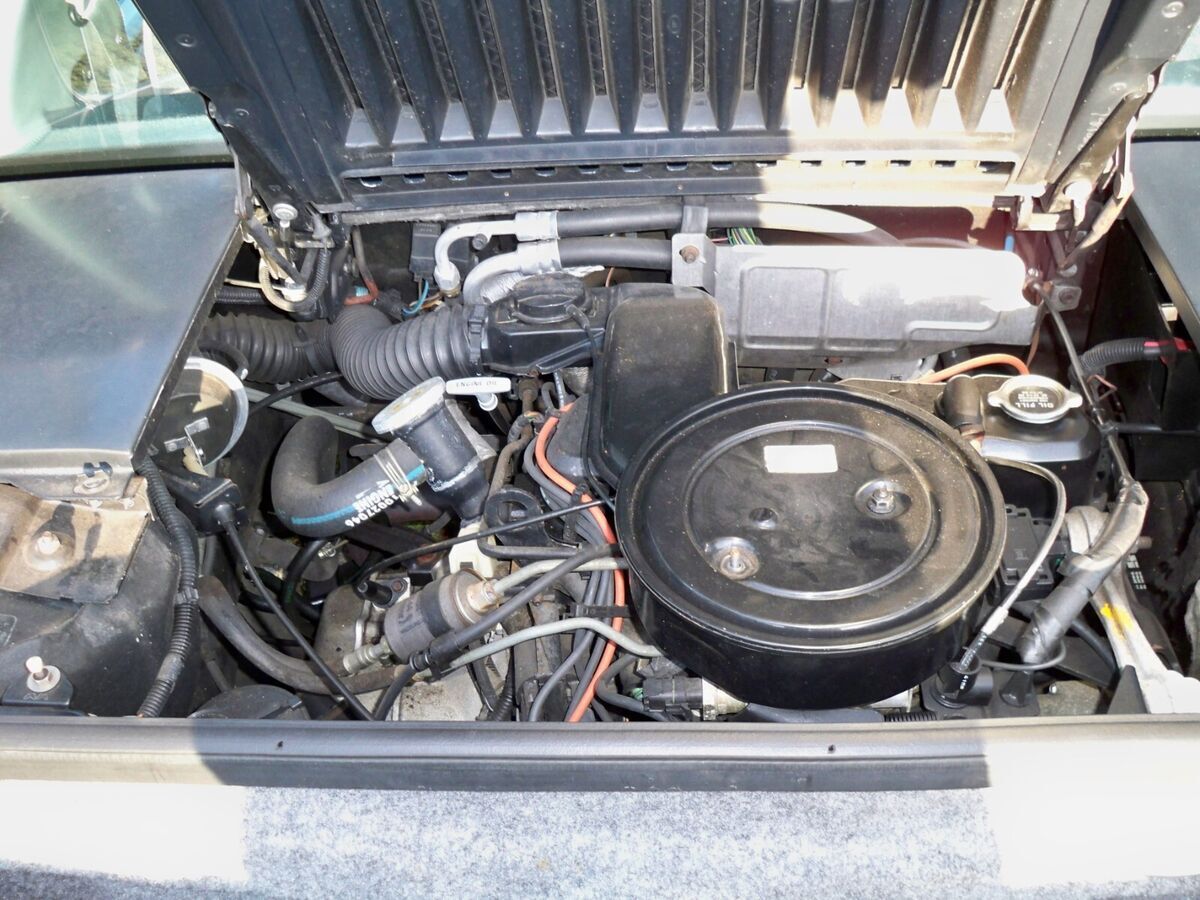 1984 Pontiac Fiero SE - photo 11