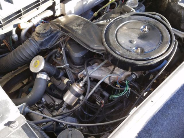 1984 Pontiac Fiero SE - photo 12
