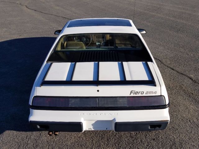 1984 Pontiac Fiero SE - photo 3