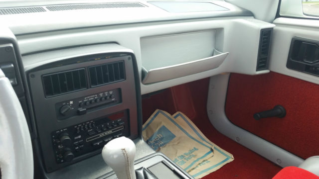 1984 Pontiac Fiero - photo 5