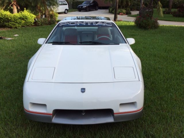 1984 Pontiac Fiero - photo 3