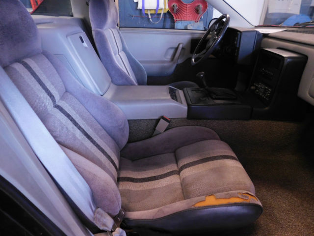 1984 Pontiac Fiero SE - photo 10