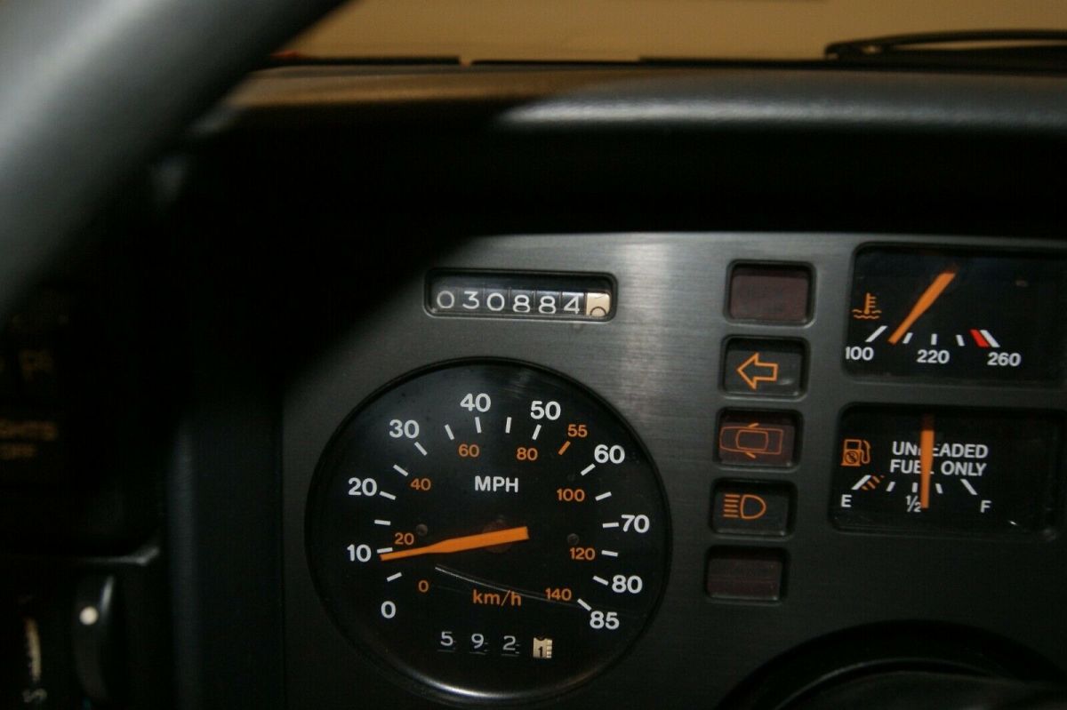 1984 Pontiac Fiero - photo 8