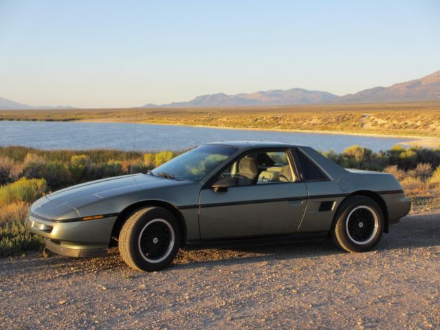 1984 Pontiac Fiero 2M4 with tilt steering - photo 12