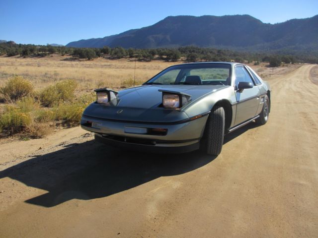1984 Pontiac Fiero 2M4 with tilt steering - photo 3
