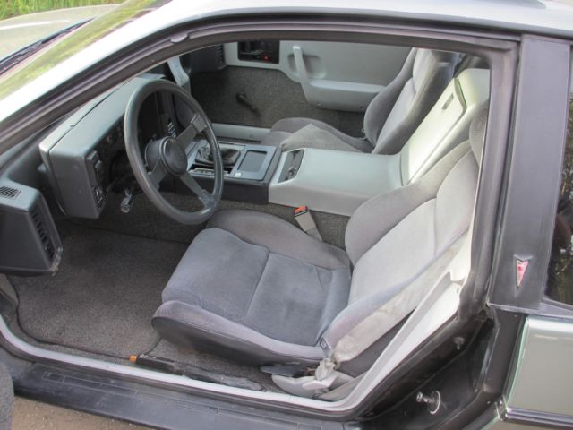 1984 Pontiac Fiero 2M4 with tilt steering - photo 4
