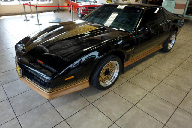 1984 Pontiac Firebird Trans Am - photo 3