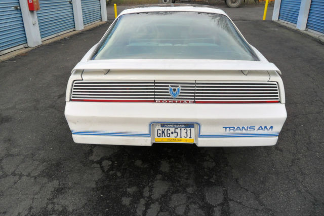 1984 Pontiac Firebird Trans Am Coupe 2-Door 5.0L ( 15TH ANIVERSARY ) 1984 Pontiac Firebird TRANS AM COUPE 2 - DOOR 15TH ANNIVERSARY