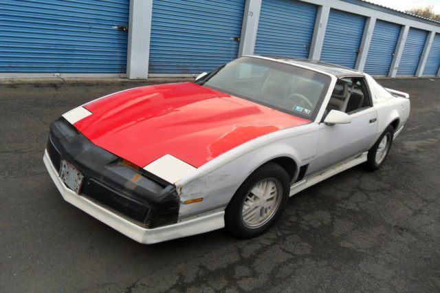 1984 Pontiac Firebird TRANS AM COUPE 2 - DOOR 15TH ANNIVERSARY - photo 9
