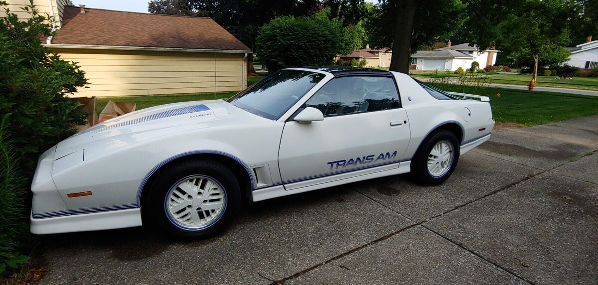 1984 Pontiac Firebird TRANS AM - photo 2