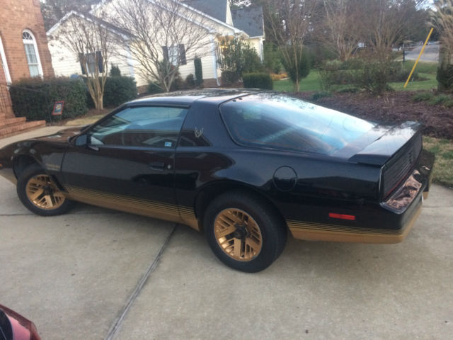 1984 Pontiac Firebird Trans Am Firebird Coupe 2-Door 1984 Pontiac Firebird Trans Am Firebird Coupe 2-Door