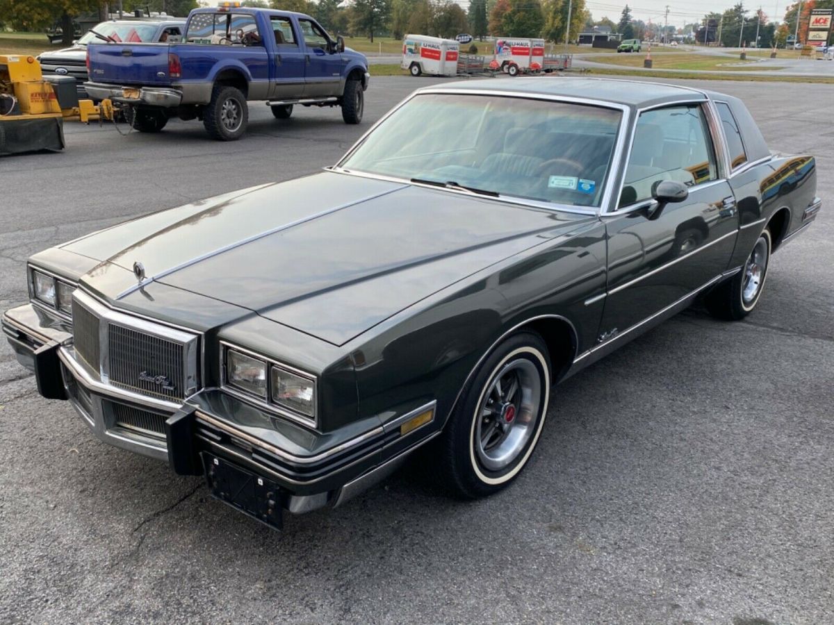 1984 Pontiac Grand Prix - photo 2
