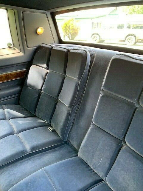 1984 Pontiac Grand Prix Brougham - photo 2