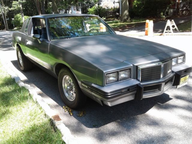 1984 Pontiac Grand Prix 2door coupe - photo 2