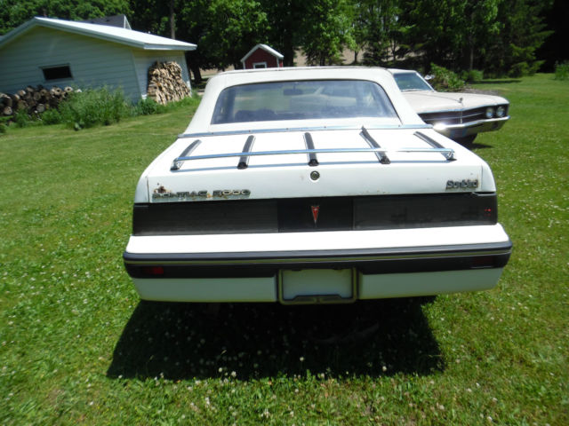 1984 Pontiac Sunbird - photo 4