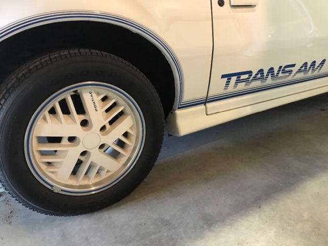 1984 Pontiac Trans Am - photo 11