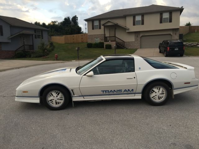 1984 Pontiac Trans Am - photo 2