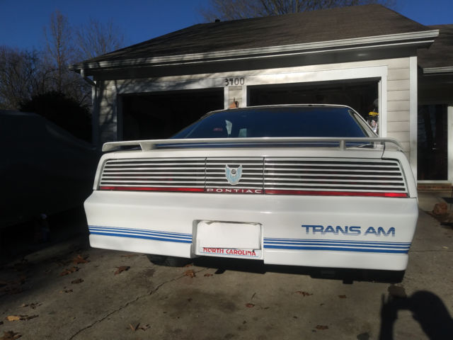 1984 Pontiac Trans Am 15th Anniversary - photo 4