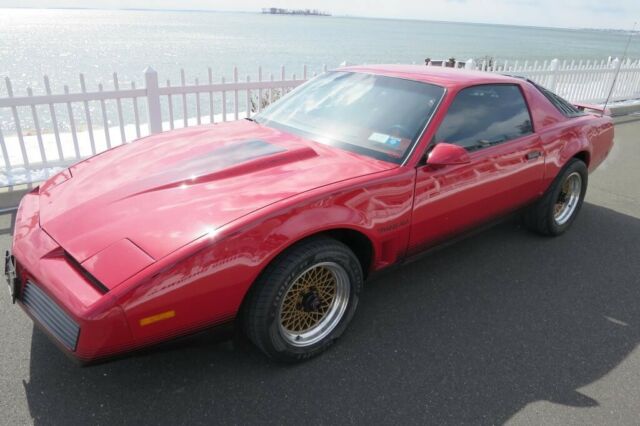 1984 Pontiac Trans Am --