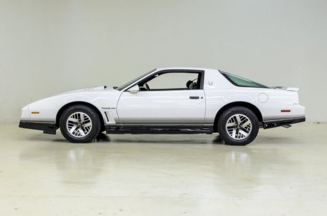 1984 Pontiac Trans Am -- - photo 3