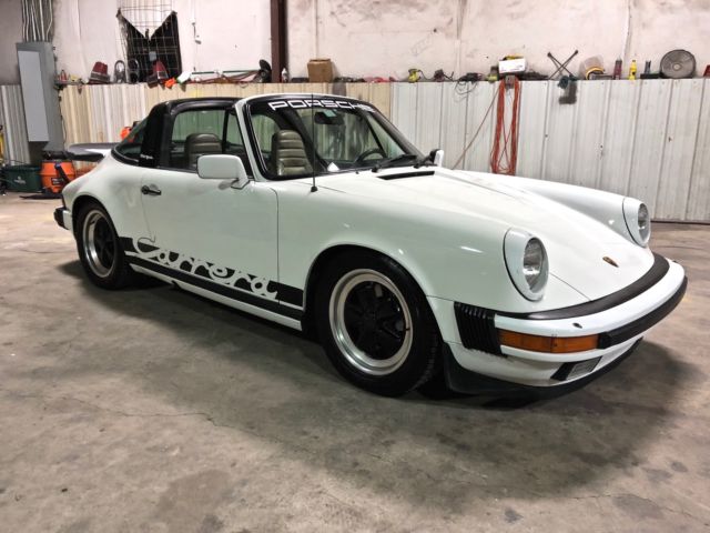 1984 Porsche 911 CARRERA 3.2L TARGA - photo 5