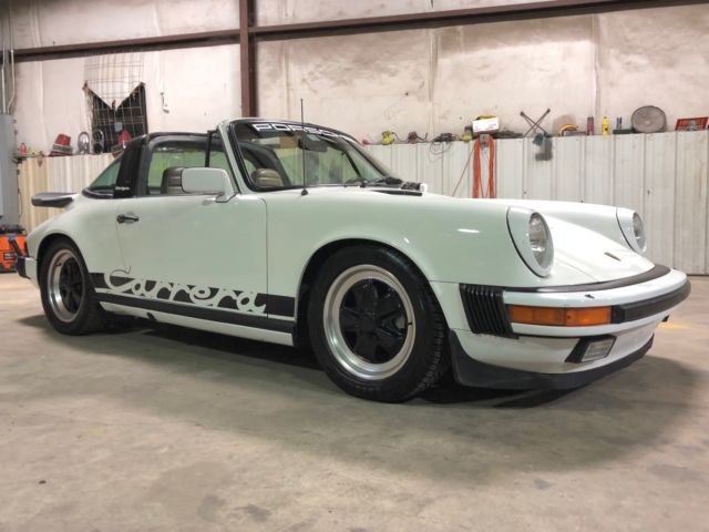 1984 Porsche 911 CARRERA 3.2L TARGA - photo 9
