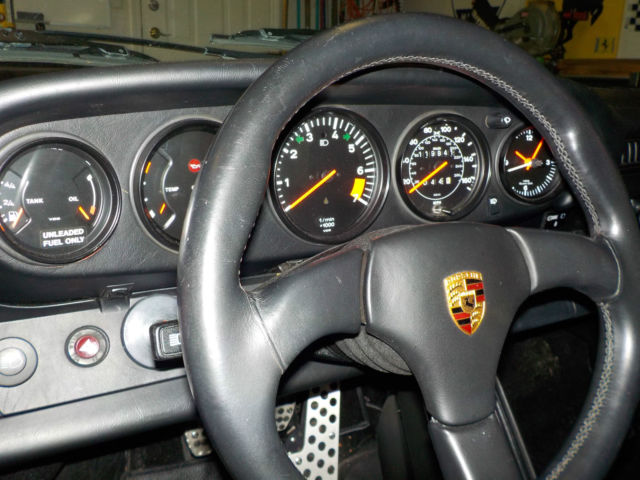 1984 Porsche 911 Carrera Coupe 2-Door - photo 9