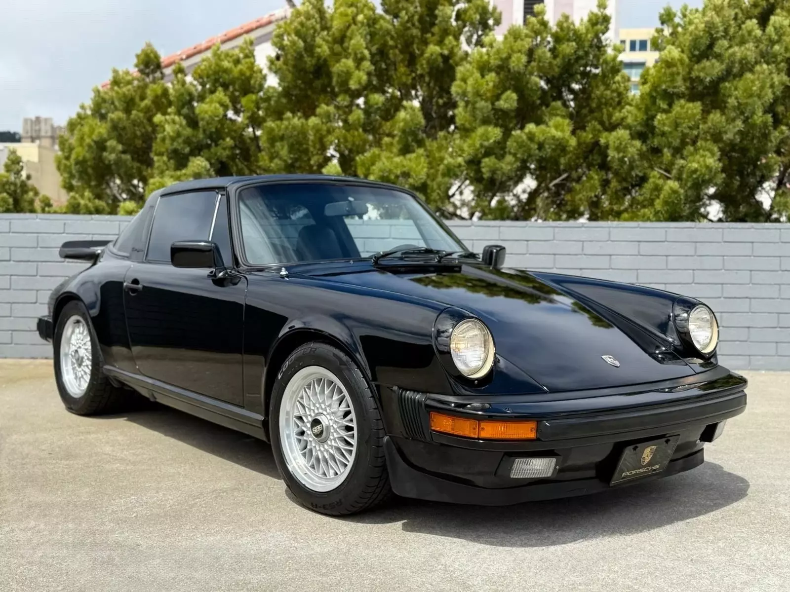1984 Porsche 911 CARRERA