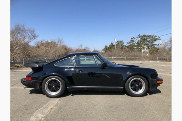 1984 Porsche 911 Factory Wide Body - photo 3