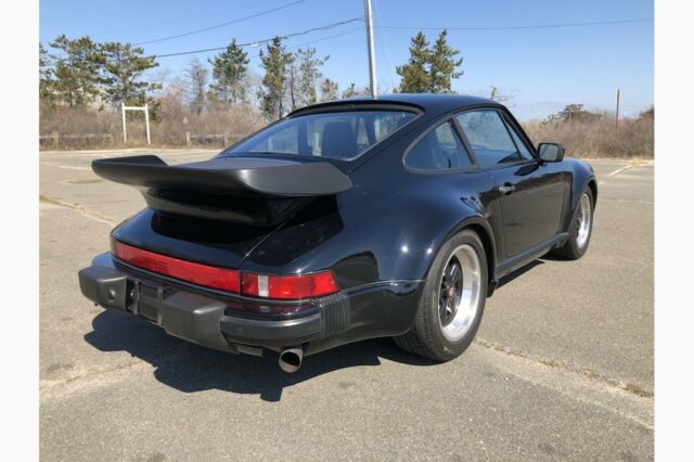 1984 Porsche 911 Factory Wide Body - photo 5