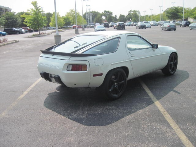 1984 Porsche 928 S - photo 4
