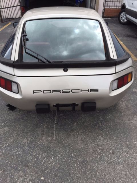1984 Porsche 928 - photo 3