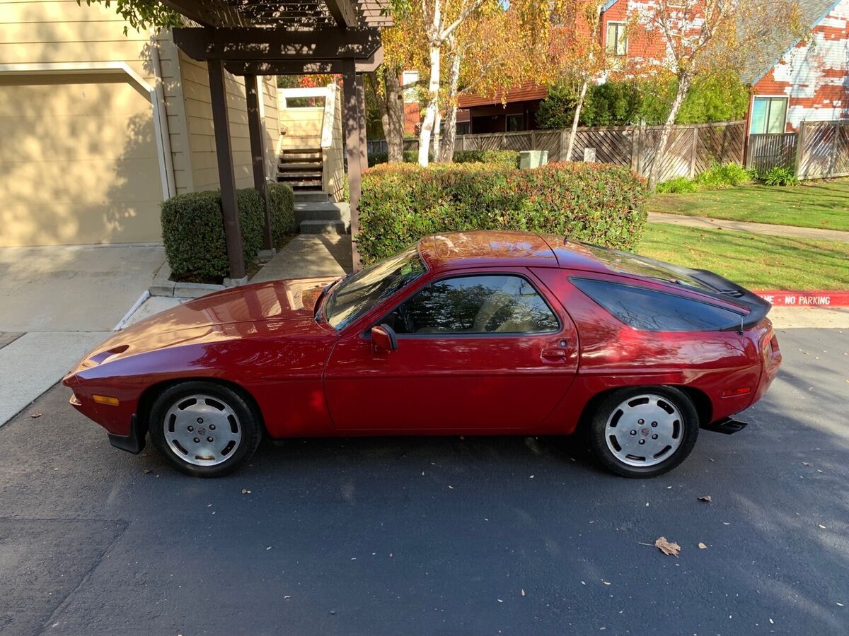 1984 Porsche 928 S - photo 4