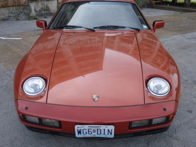 1984 Porsche 928 - photo 2