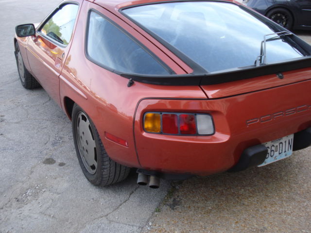 1984 Porsche 928 - photo 9