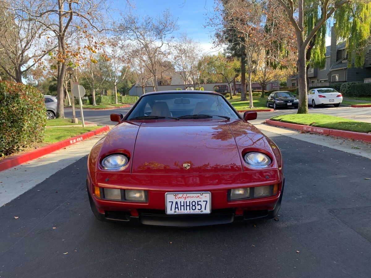1984 Porsche 928 S - photo 12