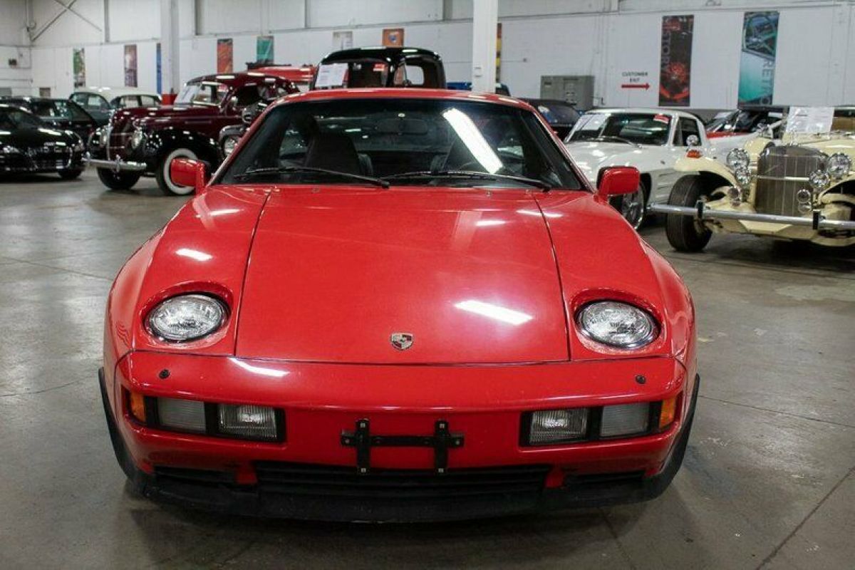 1984 Porsche 928 S - photo 8