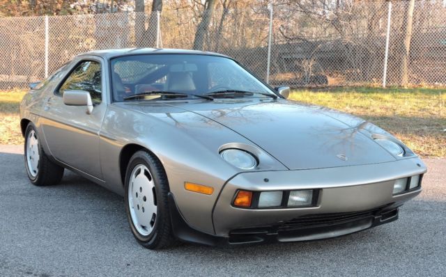 1984 Porsche 928 S 5-Speed Manual. 55K mi. Nice. No RESERVE 1984 Porsche 928 S 5-Speed