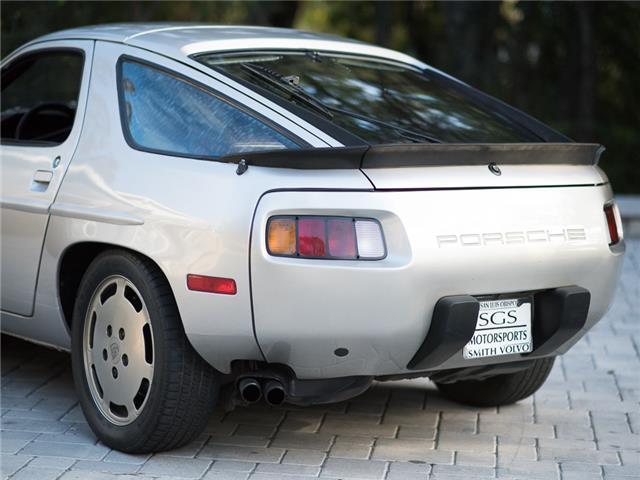 1984 Porsche 928 S - photo 7