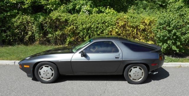 1984 Porsche 928 - photo 2