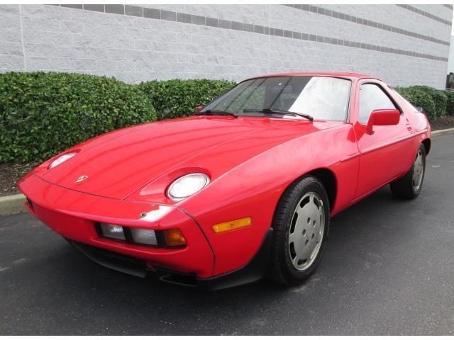 1984 Porsche 928 S Coupe 2-Door - photo 2