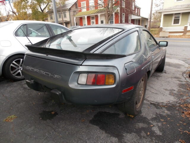 1984 Porsche 928 blue - photo 4