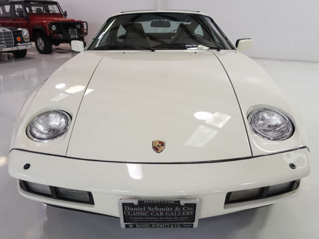 1984 Porsche 928 S Sunroof Coupe - photo 2